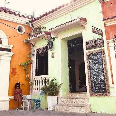 Casa Mama Waldy Hostel Cartagena Екстериор снимка