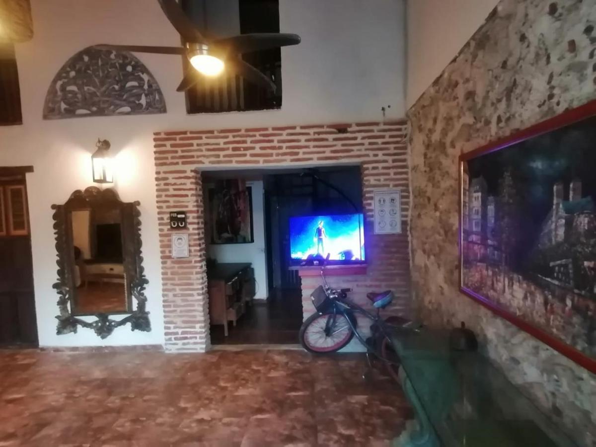 Casa Mama Waldy Hostel Cartagena Екстериор снимка