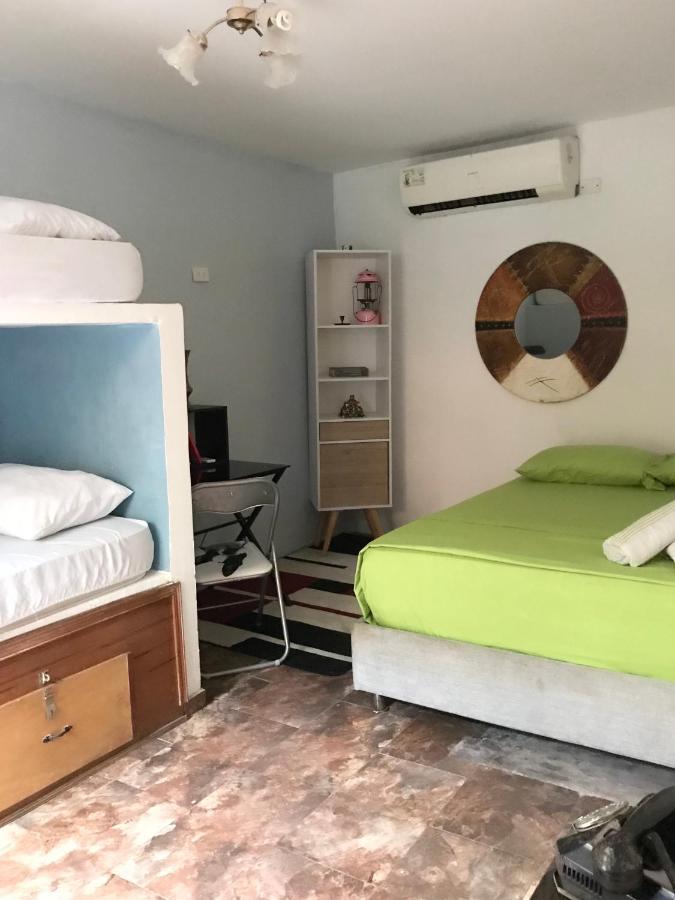 Casa Mama Waldy Hostel Cartagena Екстериор снимка